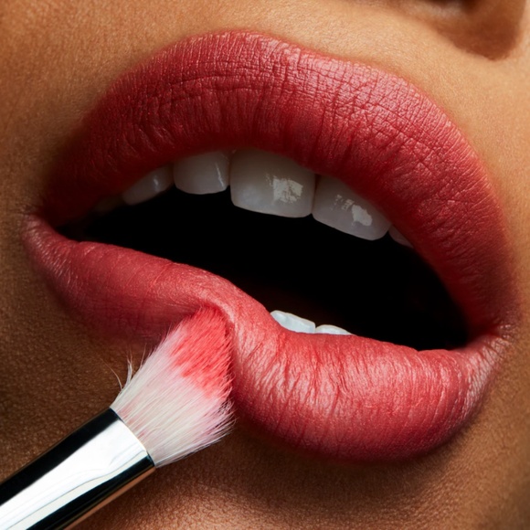 MAC Powder Kiss Lipstick Mandarin O - Picture 3 of 5
